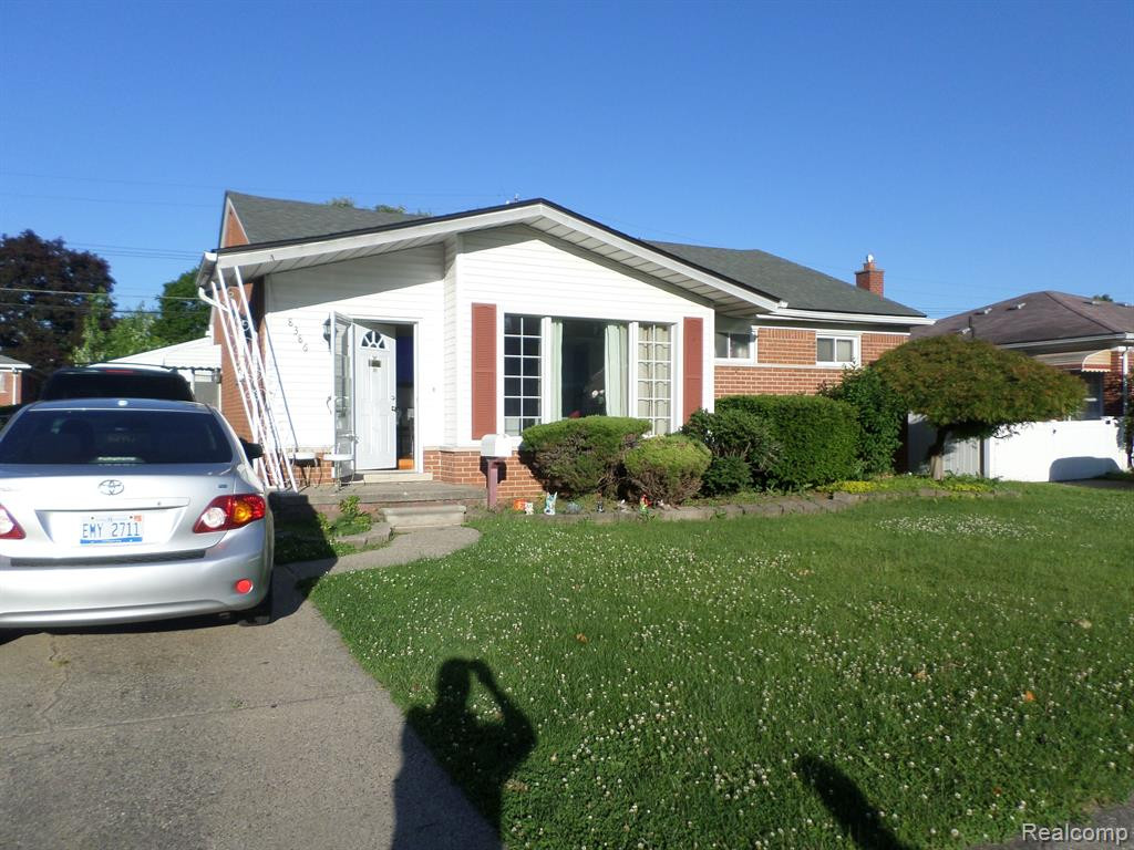 8386 COLONIAL Street, Dearborn Heights, MI 48127 — Photo 3
