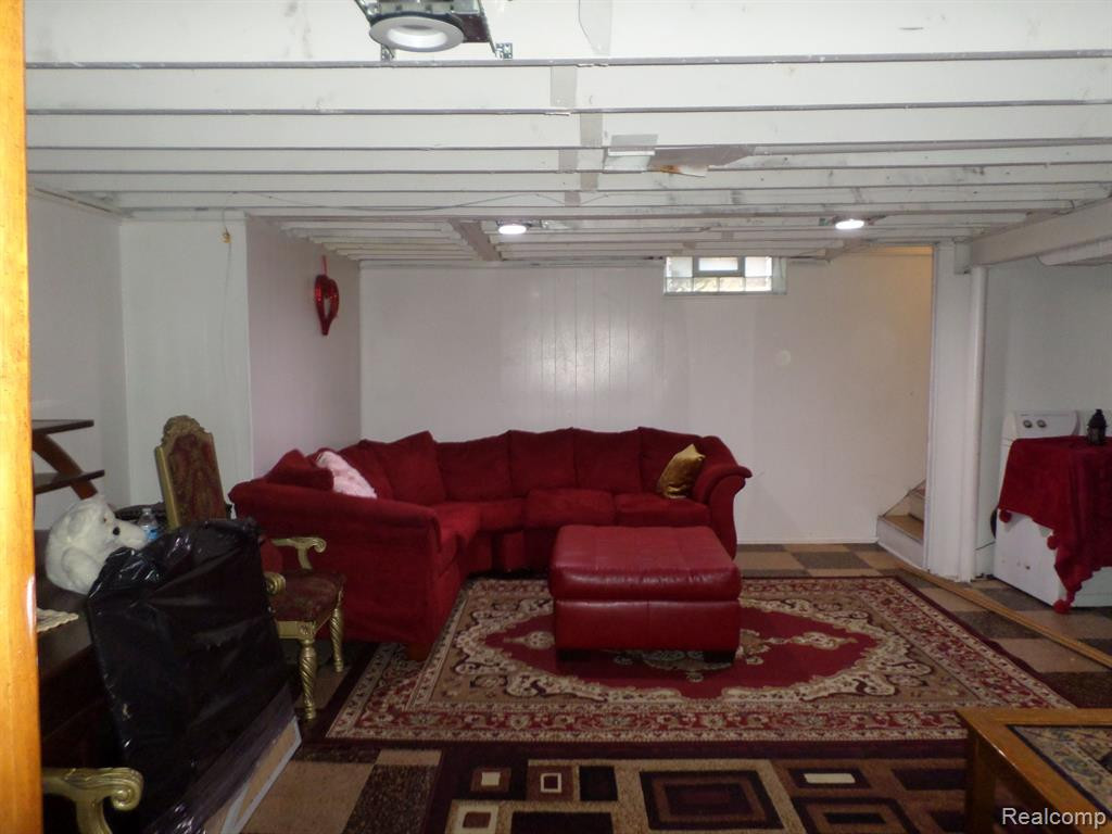 8386 COLONIAL Street, Dearborn Heights, MI 48127 — Photo 28