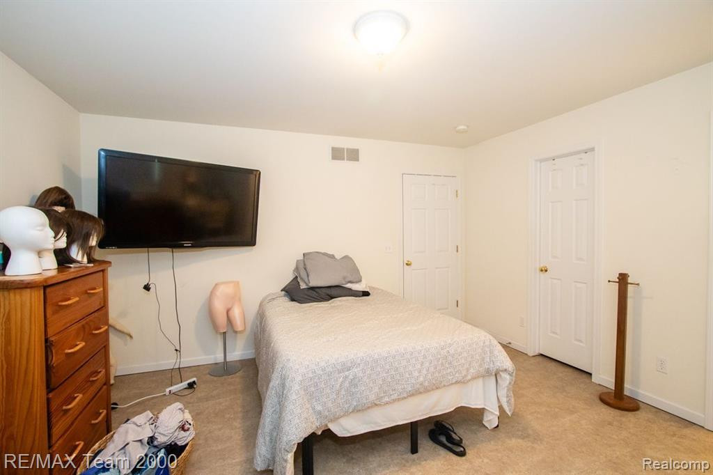 8890 REDSTONE Drive, Pinckney, MI 48169 — Photo 20