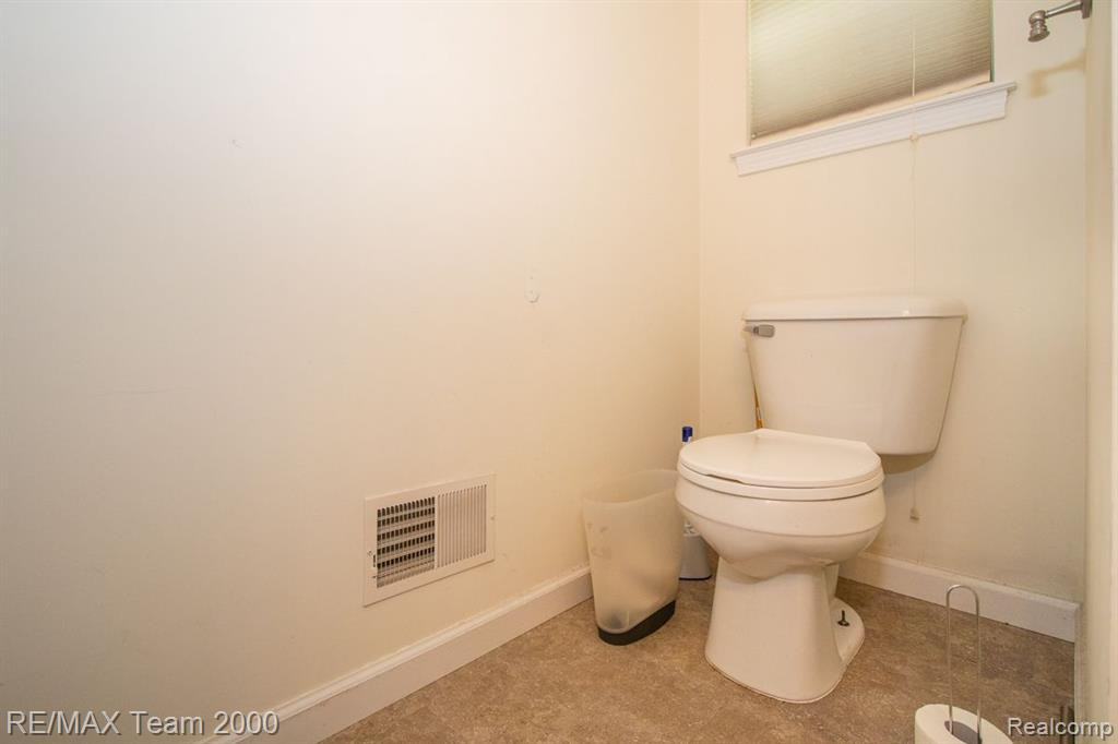 8890 REDSTONE Drive, Pinckney, MI 48169 — Photo 24