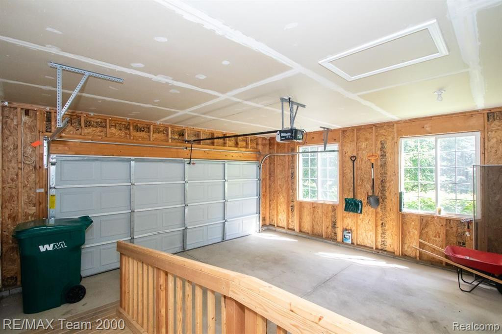 8890 REDSTONE Drive, Pinckney, MI 48169 — Photo 38