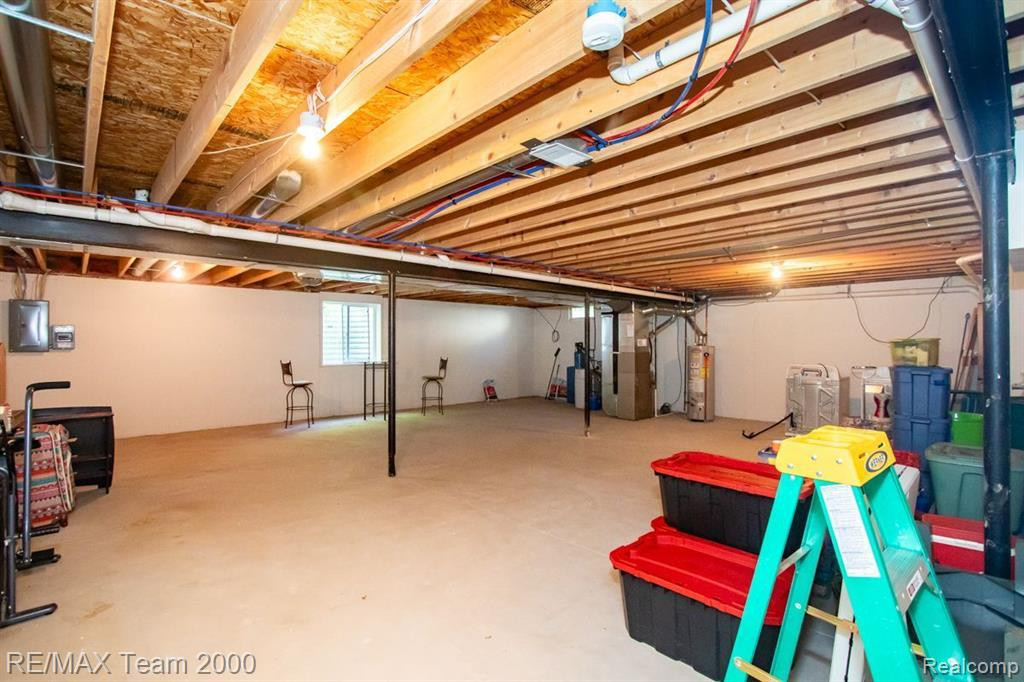 8890 REDSTONE Drive, Pinckney, MI 48169 — Photo 42