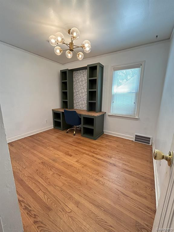 828 FARMDALE Street, Ferndale, MI 48220 — Photo 10
