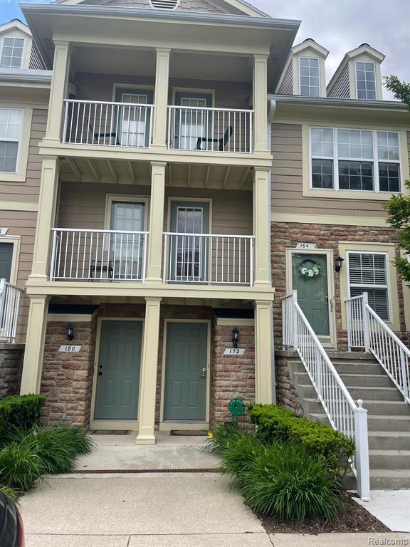 172 EVERGREEN Trail, Lake Orion, MI 48362 — Photo 2
