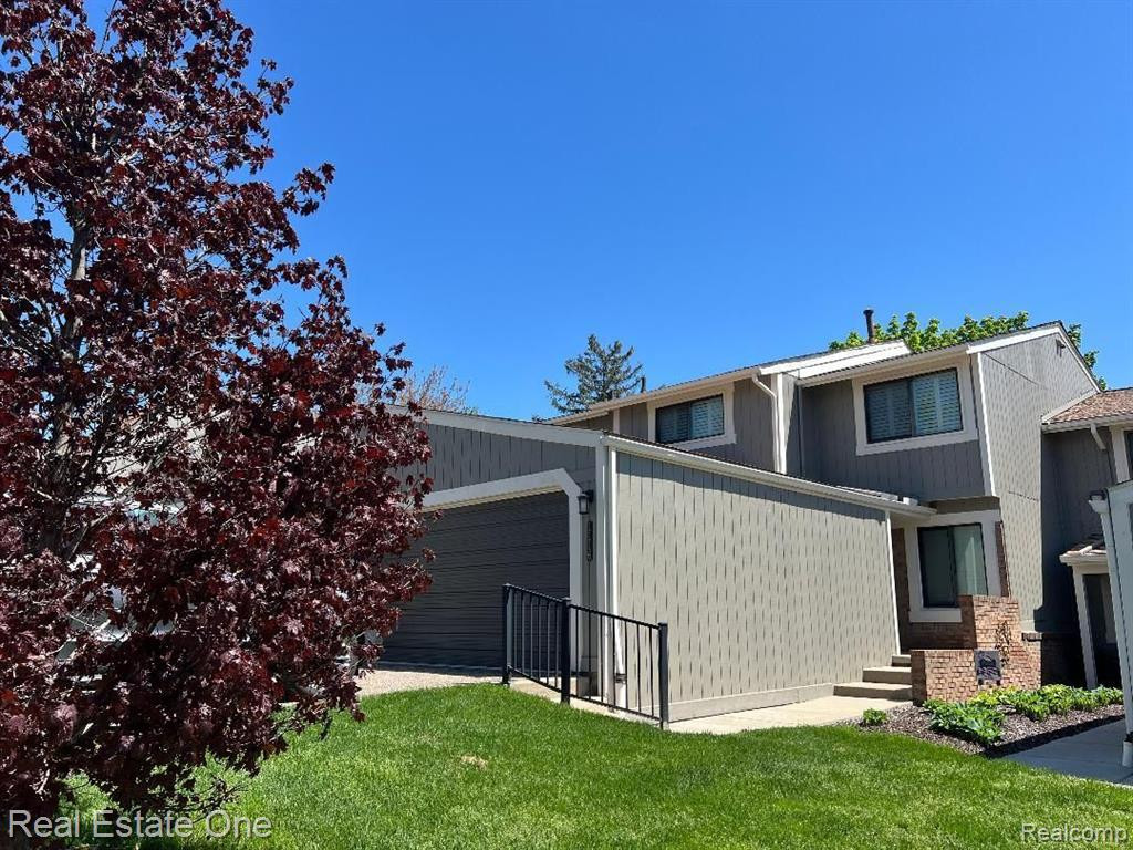 1116 WASHINGTON Circle, Apt 49, Northville, MI 48167 — front exterior
