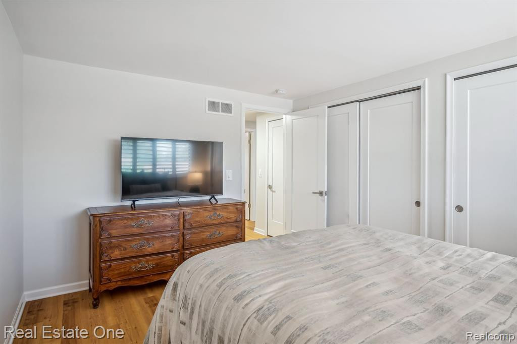 1116 WASHINGTON Circle, Apt 49, Northville, MI 48167 — Photo 27