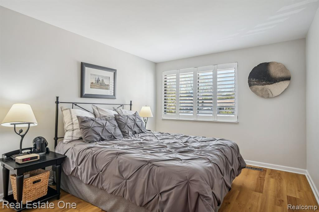 1116 WASHINGTON Circle, Apt 49, Northville, MI 48167 — Photo 28