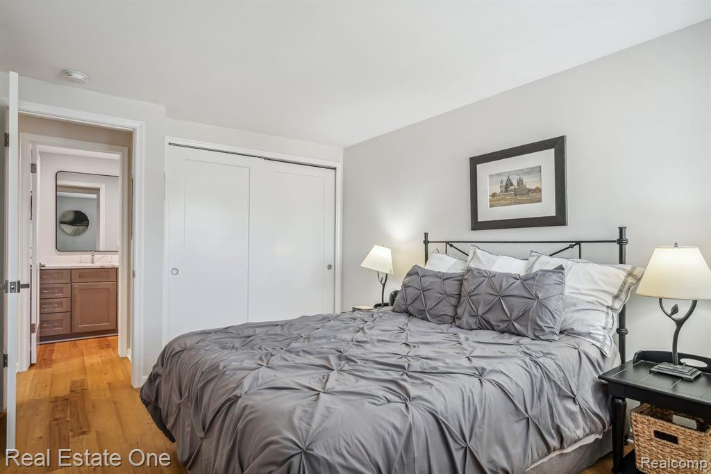 1116 WASHINGTON Circle, Apt 49, Northville, MI 48167 — Photo 29