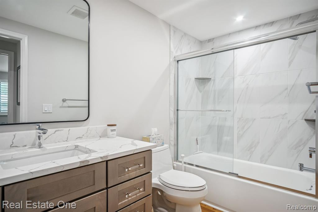 1116 WASHINGTON Circle, Apt 49, Northville, MI 48167 — Photo 30