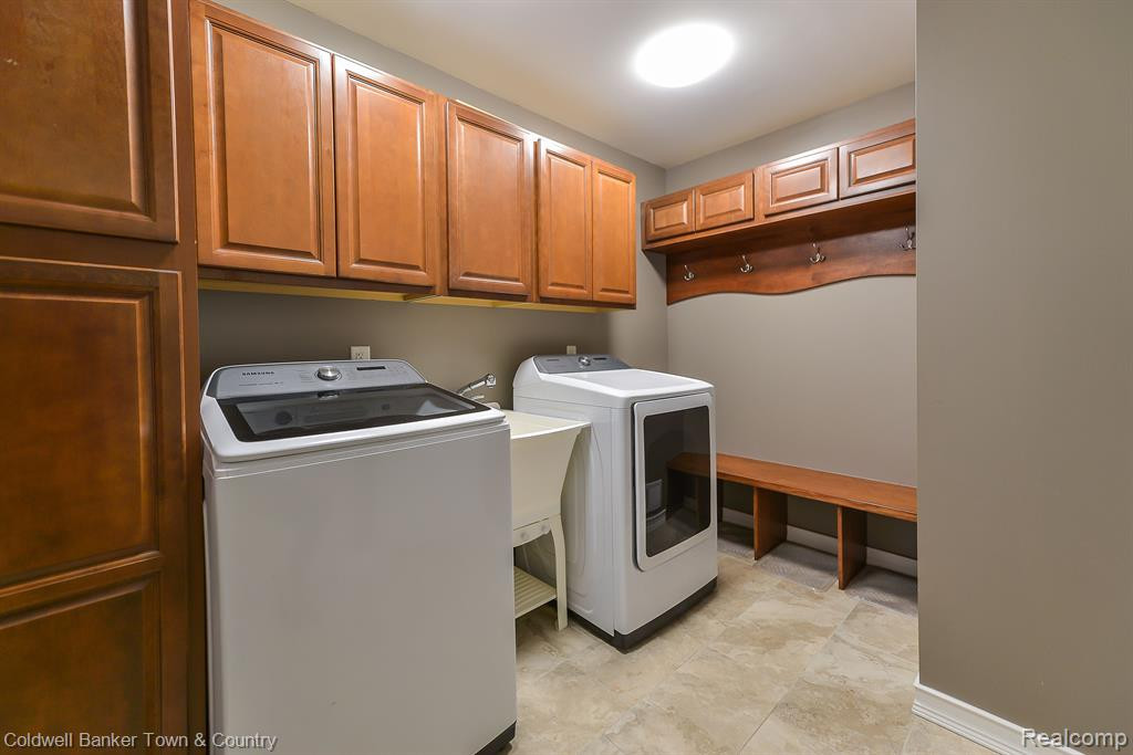 3789 SILVER CHARM Lane, Howell, MI 48843 — Photo 22