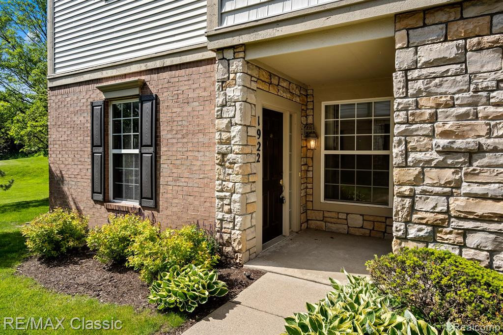 1922 PINECROFT Drive, Canton, MI 48188 — front exterior