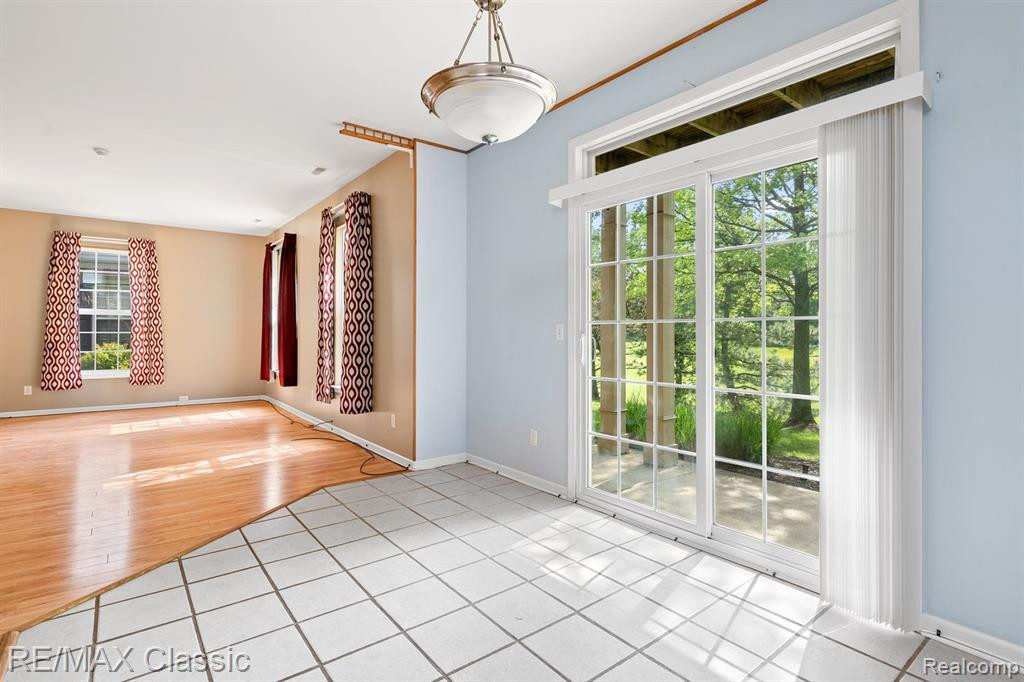1922 PINECROFT Drive, Canton, MI 48188 — Photo 15