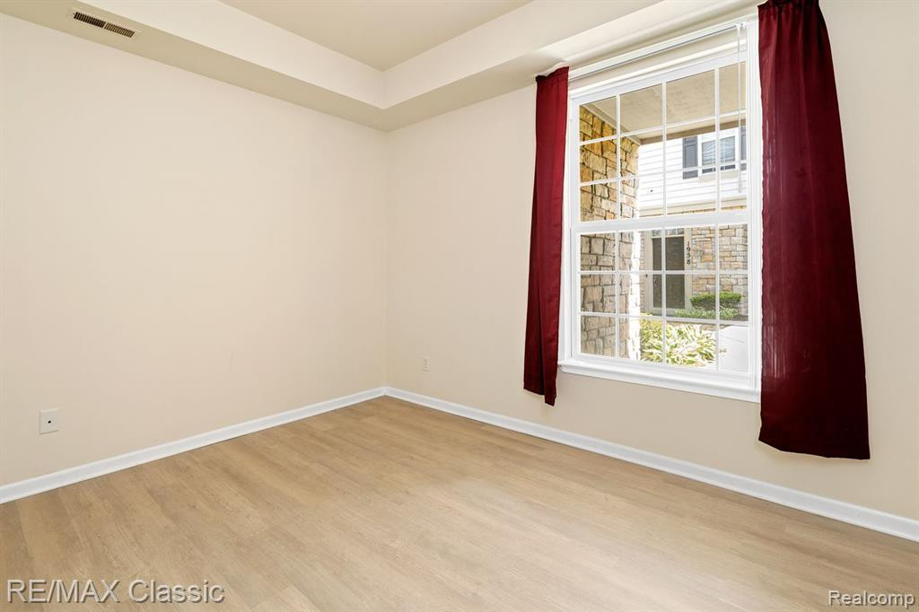 1922 PINECROFT Drive, Canton, MI 48188 — Photo 21