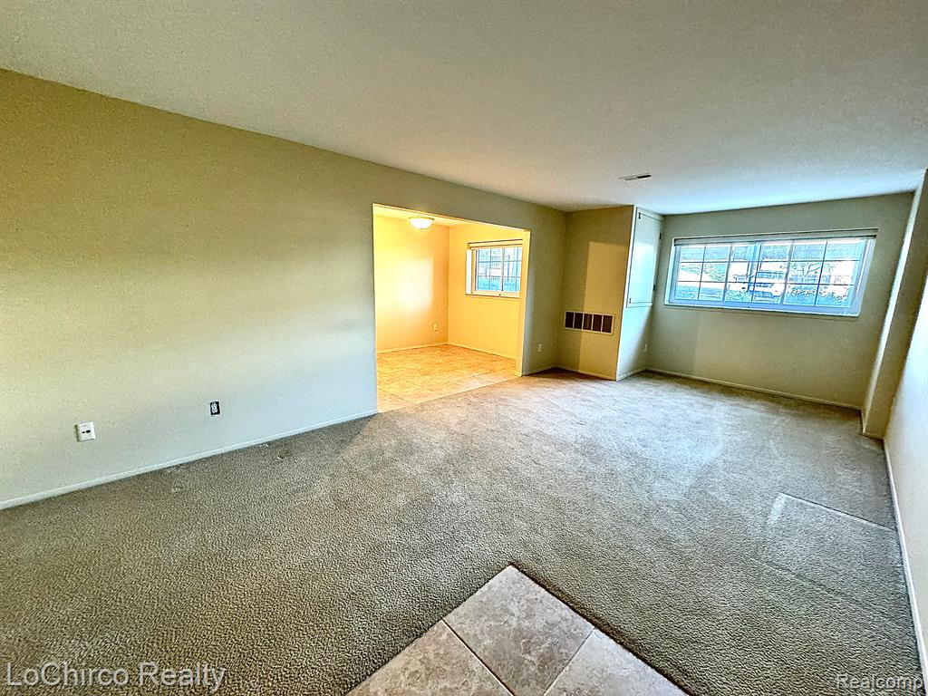 480 BALDWIN Avenue, Rochester, MI 48307 — Photo 2