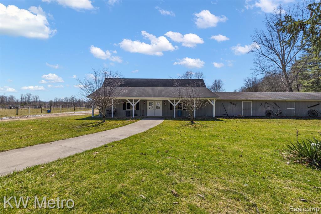 6235 WELCH Road, Brockway, MI 48097 — Photo 8