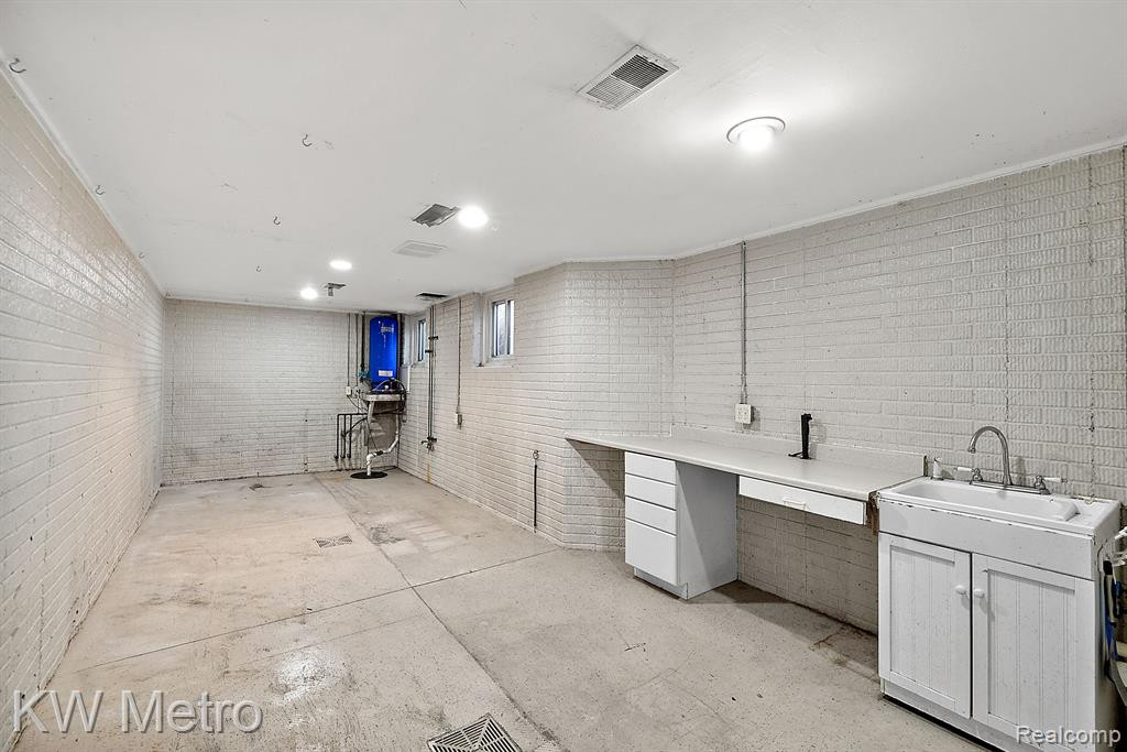 6235 WELCH Road, Brockway, MI 48097 — Photo 45