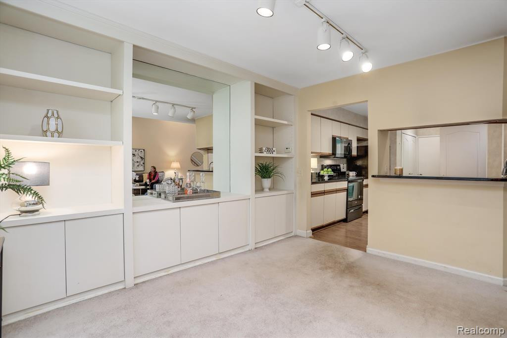 1174 Fairways Boulevard, #2, Troy, MI 48085 — Photo 8