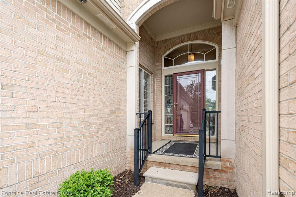 49478 N GLACIER, Northville, MI 48168 — Photo 3