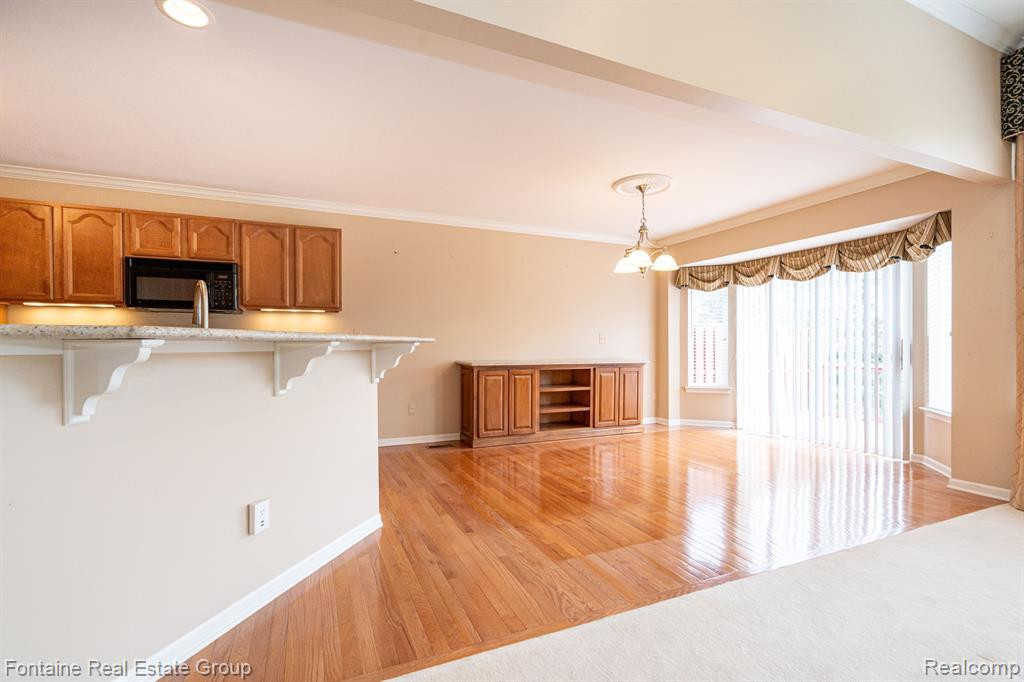 49478 N GLACIER, Northville, MI 48168 — Photo 11