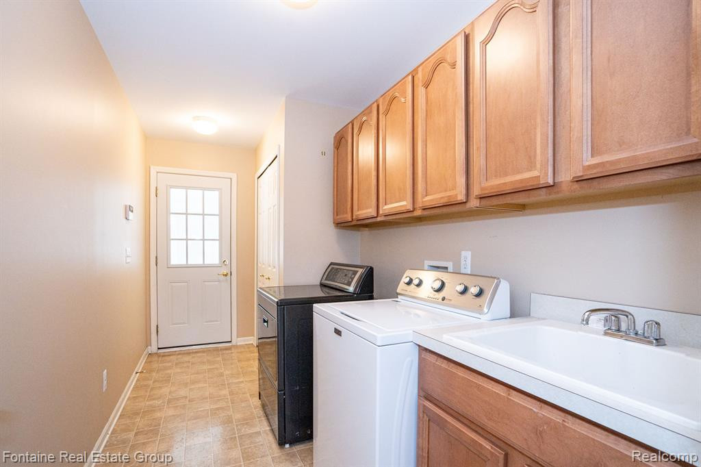 49478 N GLACIER, Northville, MI 48168 — Photo 19