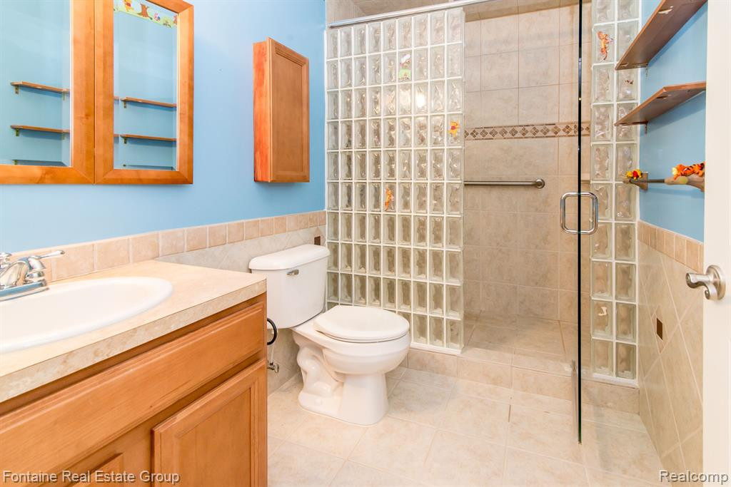 49478 N GLACIER, Northville, MI 48168 — Photo 40