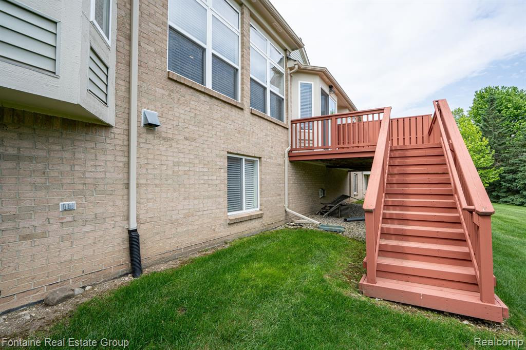 49478 N GLACIER, Northville, MI 48168 — Photo 44