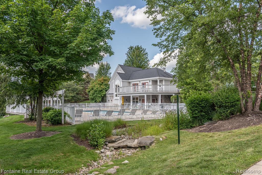 49478 N GLACIER, Northville, MI 48168 — Photo 49