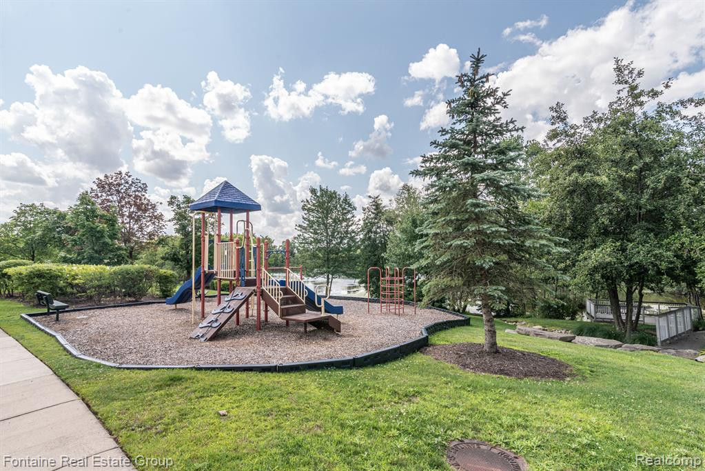 49478 N GLACIER, Northville, MI 48168 — Photo 53