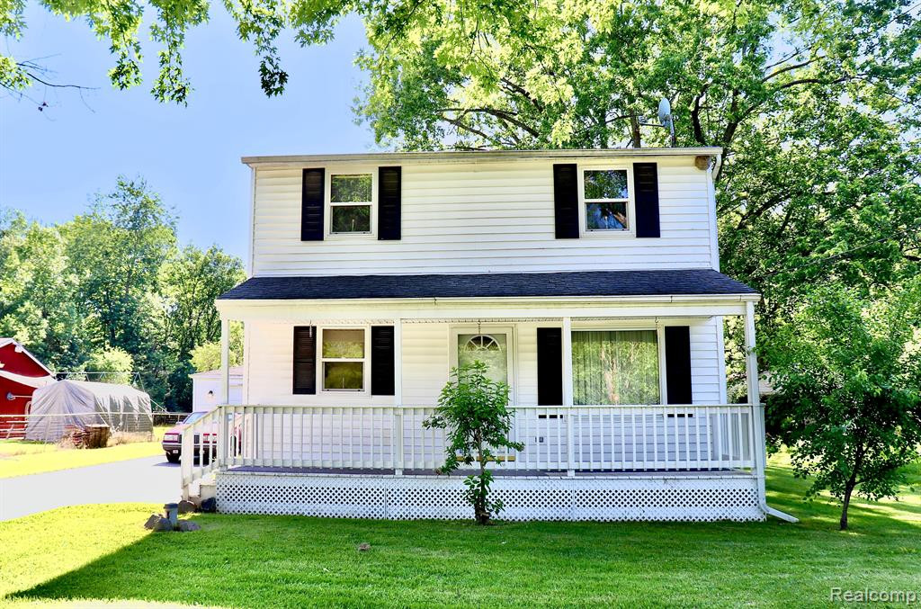 5075 N LINDEN Road, Flint, MI 48504 — front exterior