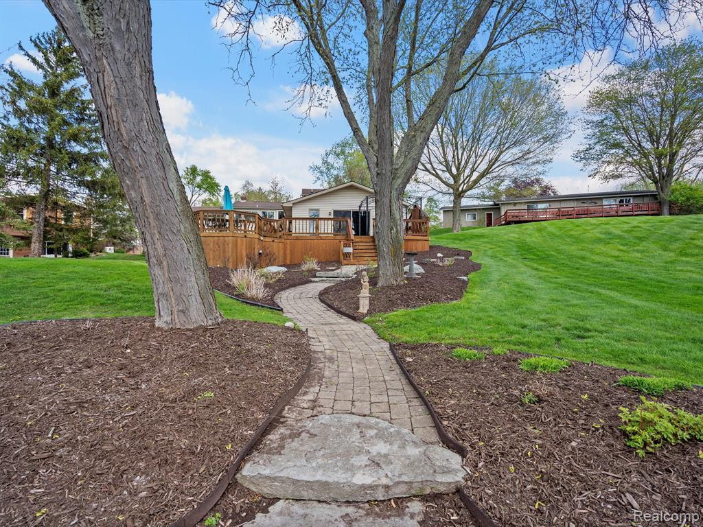 7527 Ore Knob Drive, Fenton, MI 48430 — Photo 4