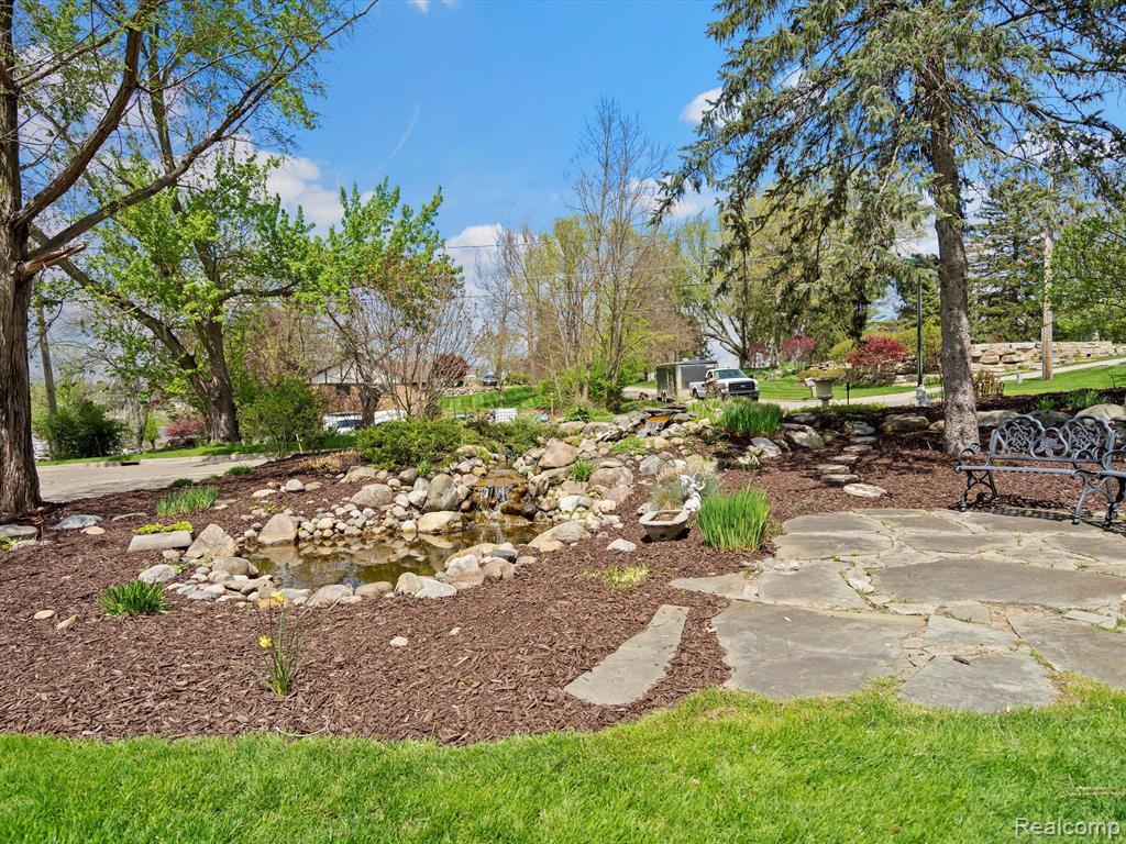 7527 Ore Knob Drive, Fenton, MI 48430 — Photo 6