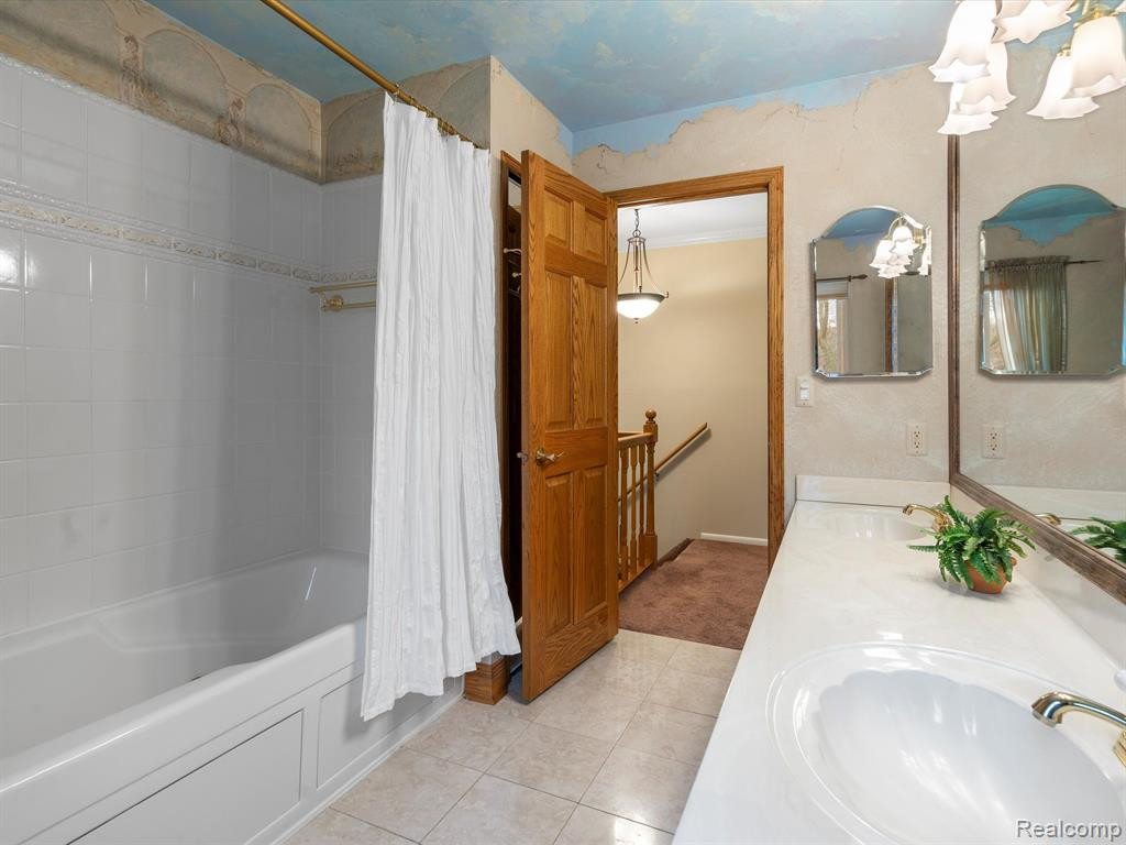 7527 Ore Knob Drive, Fenton, MI 48430 — Photo 28