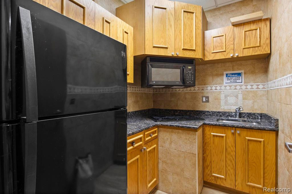 5641 Schaefer Avenue, Dearborn, MI 48126 — Photo 26