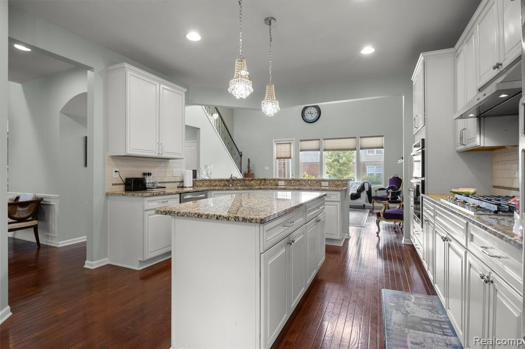49531 GREAT FALLS Road, Canton, MI 48188 — Photo 19