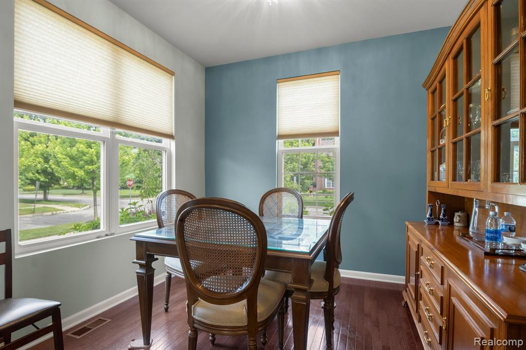 49531 GREAT FALLS Road, Canton, MI 48188 — Photo 22