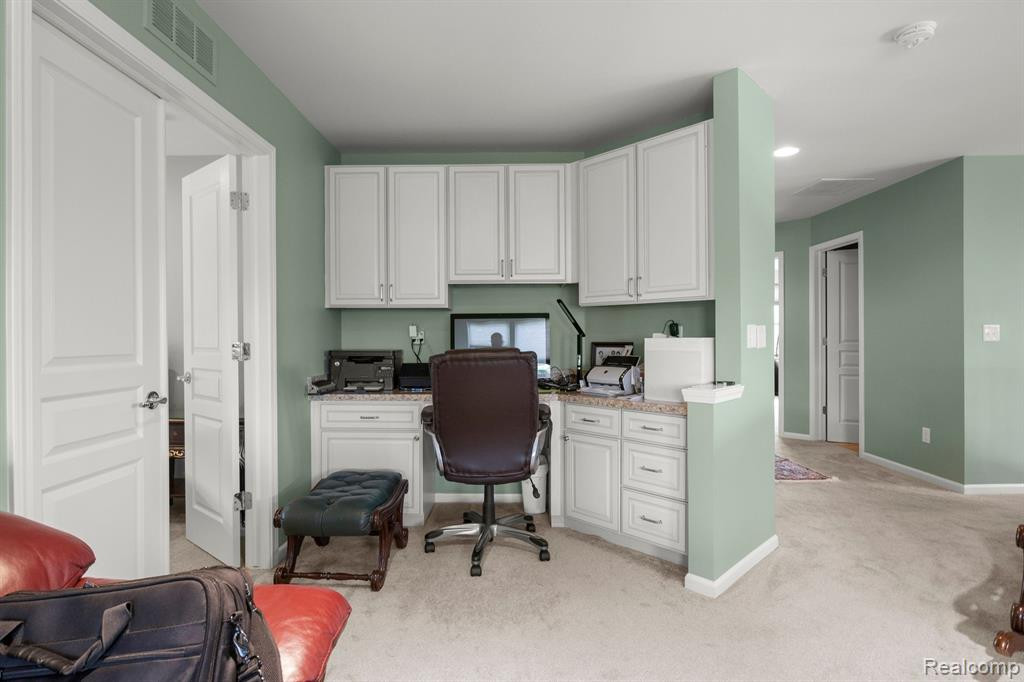 49531 GREAT FALLS Road, Canton, MI 48188 — Photo 31