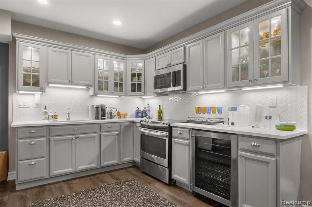 49531 GREAT FALLS Road, Canton, MI 48188 — Photo 46