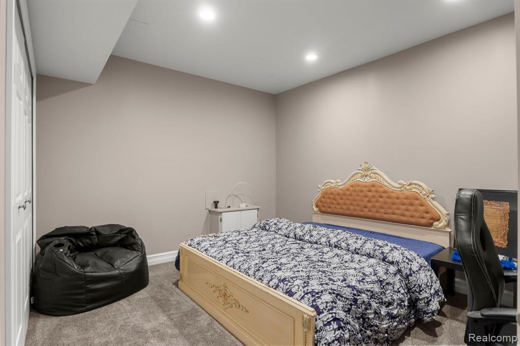 49531 GREAT FALLS Road, Canton, MI 48188 — Photo 52