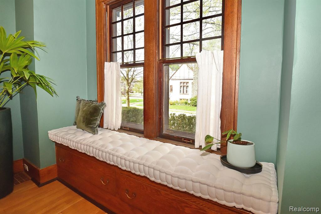 621 W 4TH Street, Royal Oak, MI 48067 — Photo 12