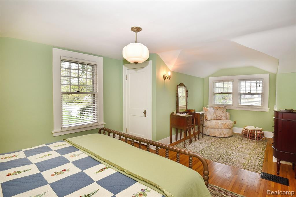 621 W 4TH Street, Royal Oak, MI 48067 — Photo 18
