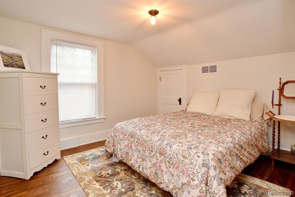 621 W 4TH Street, Royal Oak, MI 48067 — Photo 21