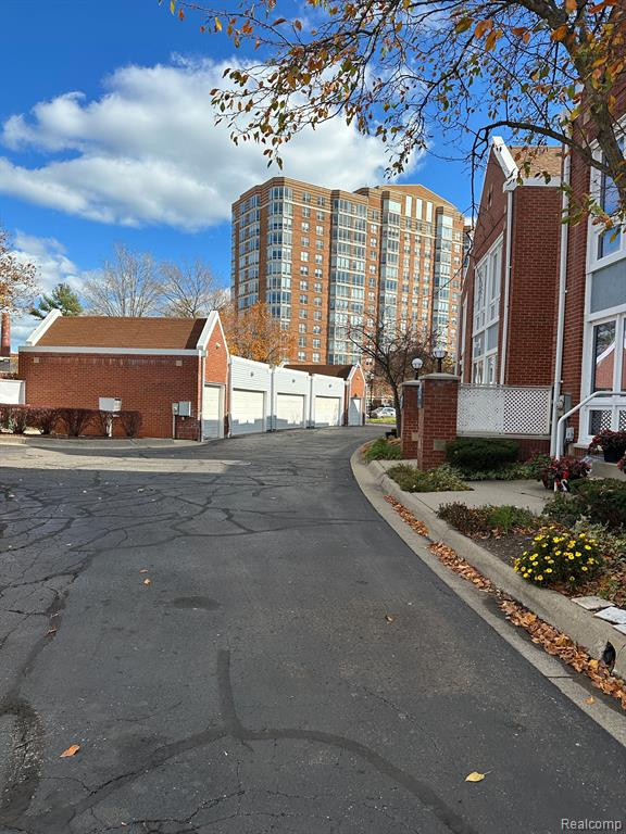 337 E CRESCENT Lane, 14, Detroit, MI 48207 — Photo 5