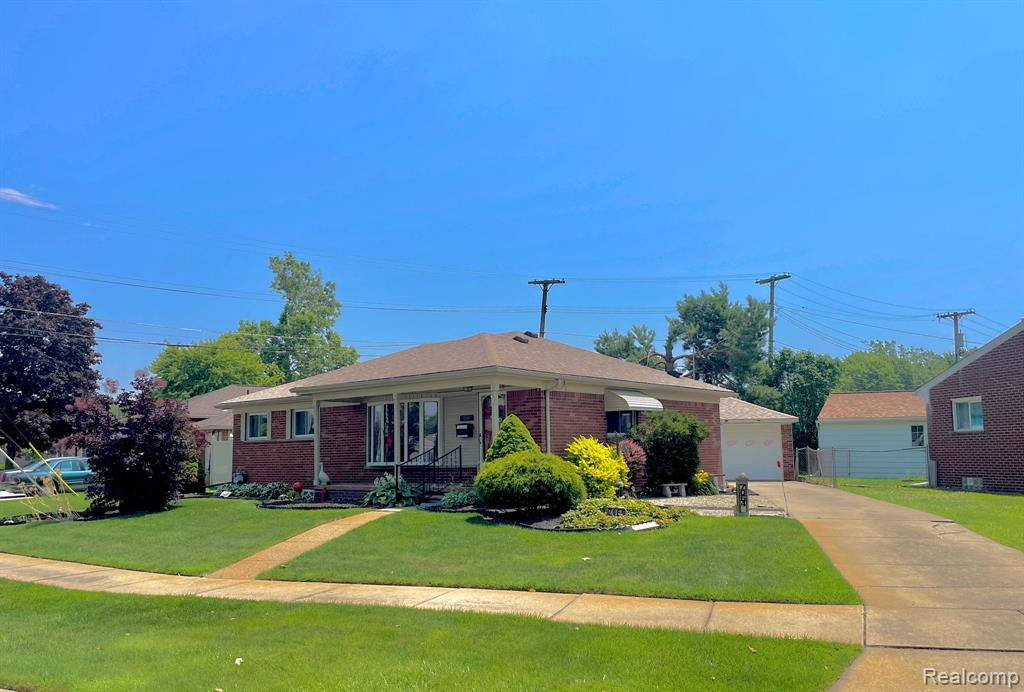 7064 ROSEMARY Street, Dearborn Heights, MI 48127 — Photo 6