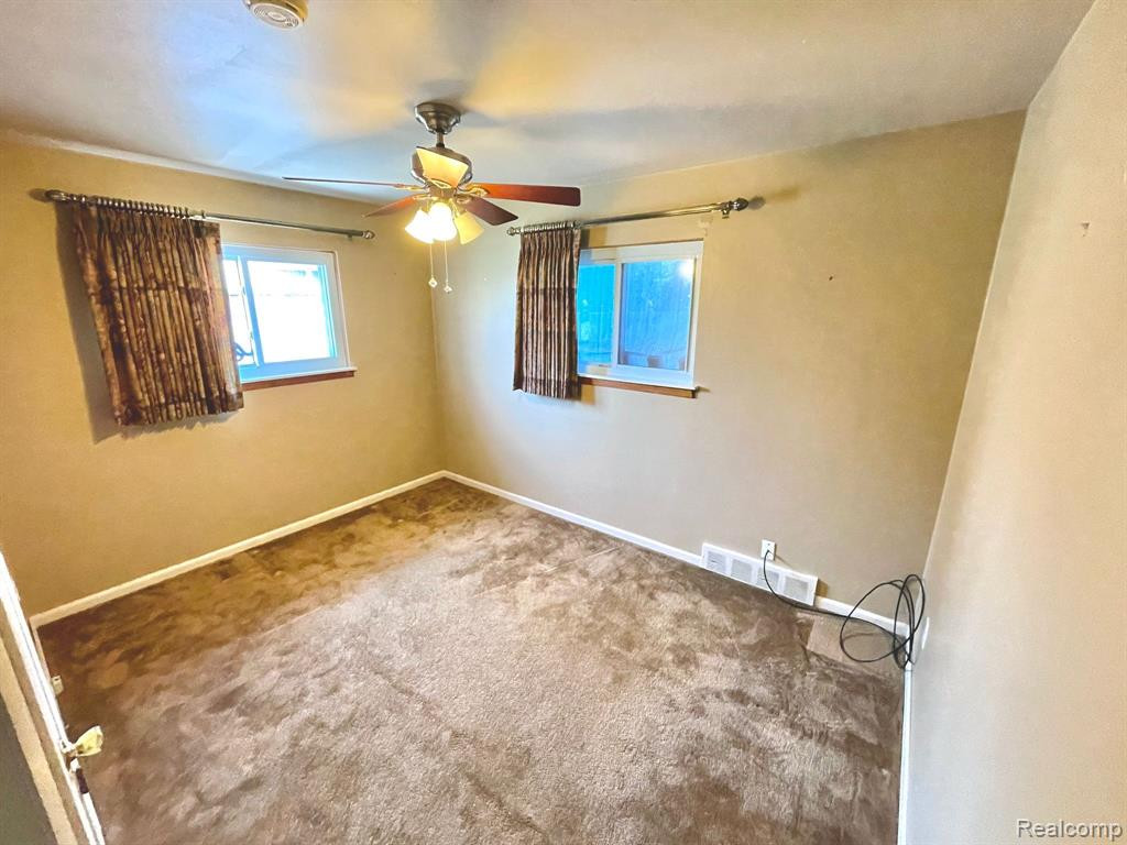 7064 ROSEMARY Street, Dearborn Heights, MI 48127 — Photo 10