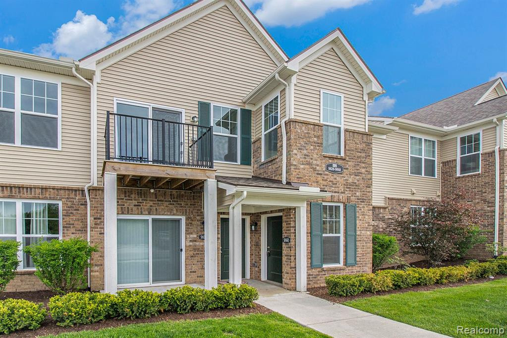 9860 RIDGE RUN Street, Howell, MI 48855 — front exterior