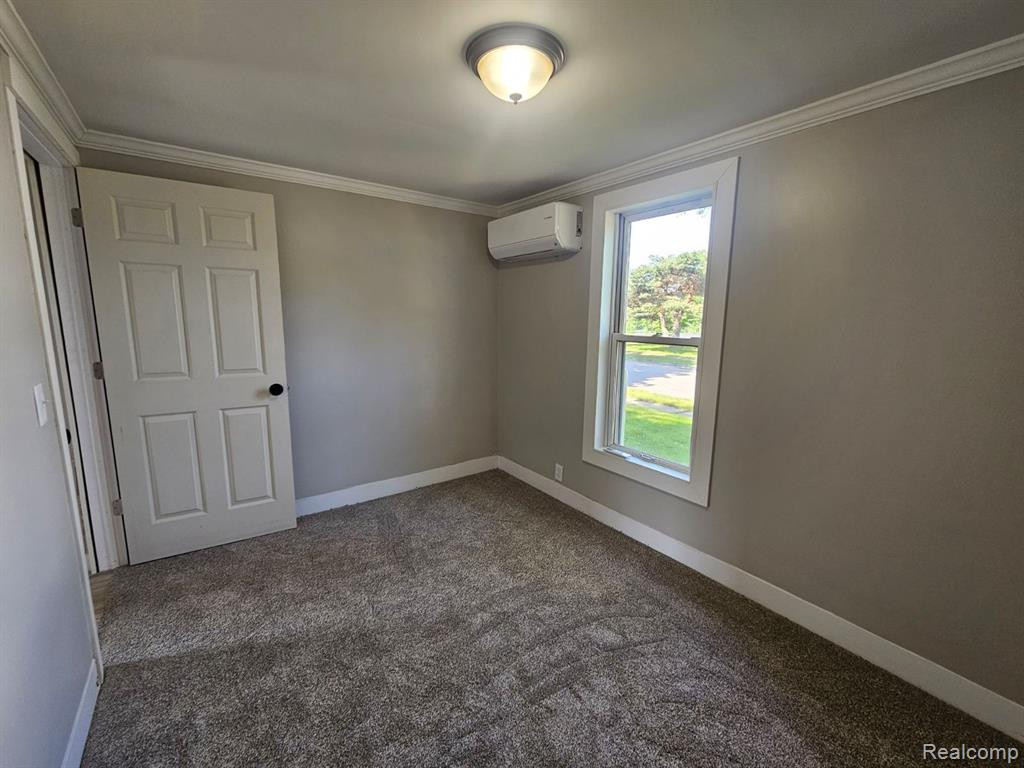 411 LYTLE Avenue, Harbor Beach, MI 48441 — Photo 13