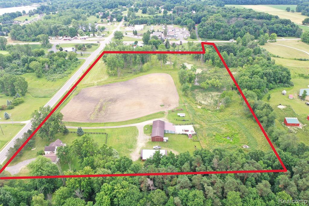 589 N LAKE PLEASANT Road, Attica, MI 48412 — Photo 4