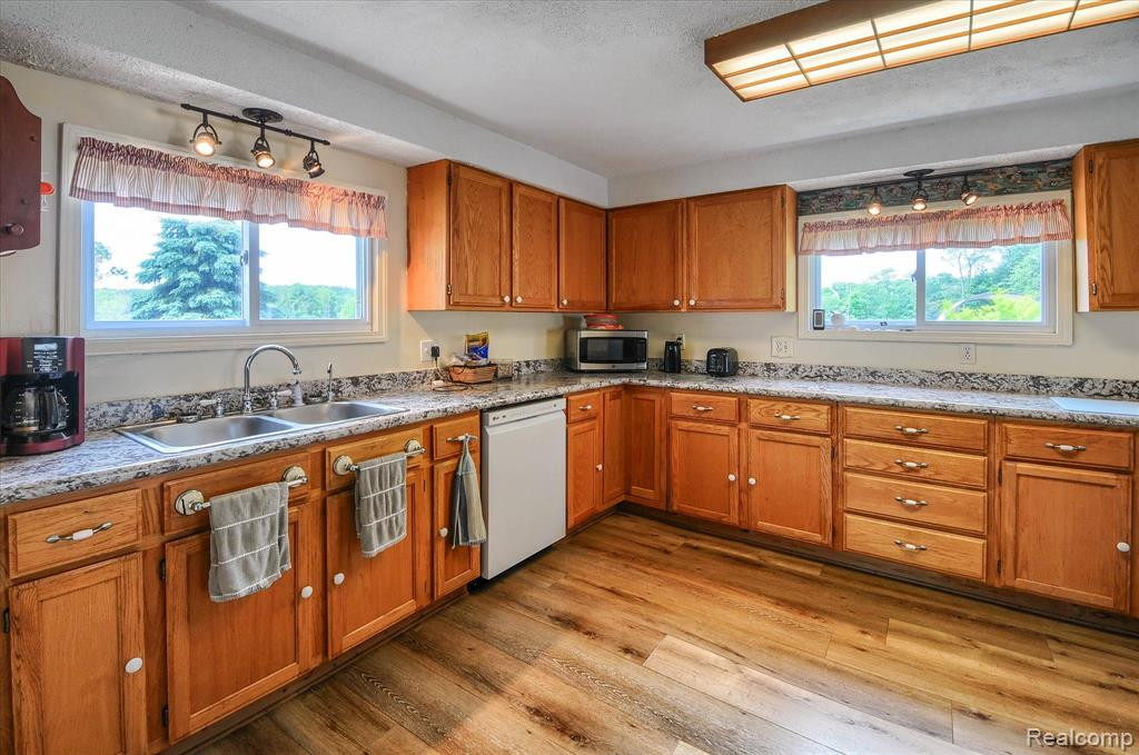 589 N LAKE PLEASANT Road, Attica, MI 48412 — Photo 13