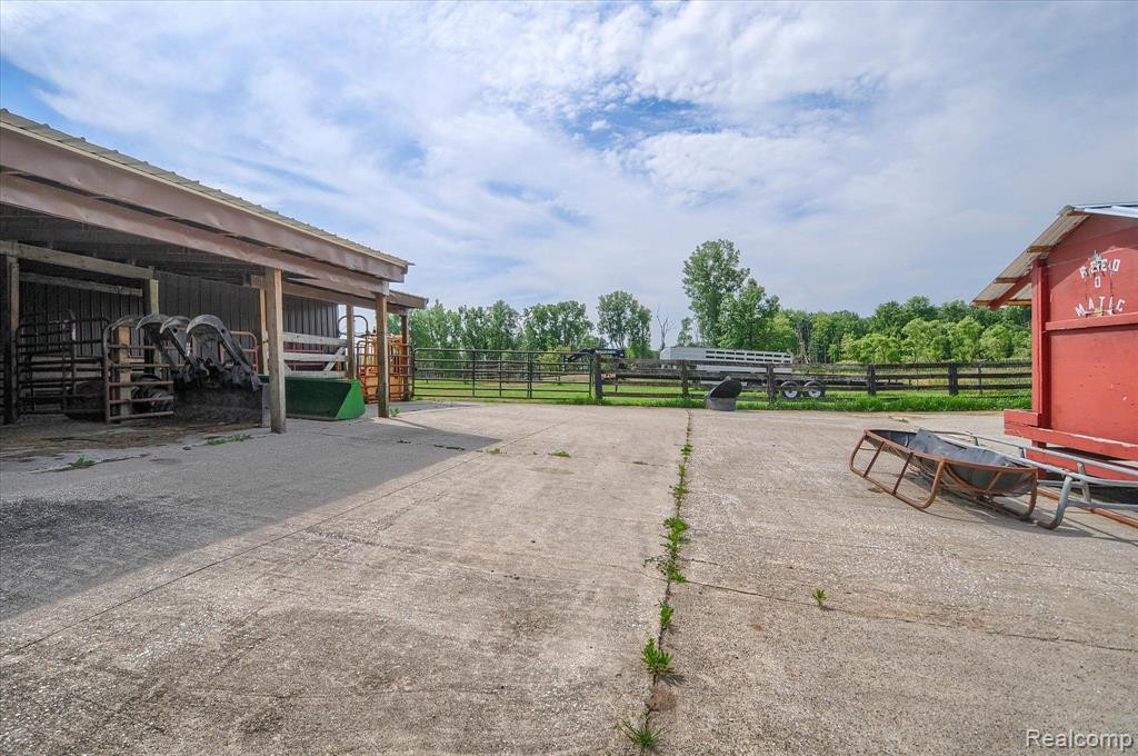 589 N LAKE PLEASANT Road, Attica, MI 48412 — Photo 45