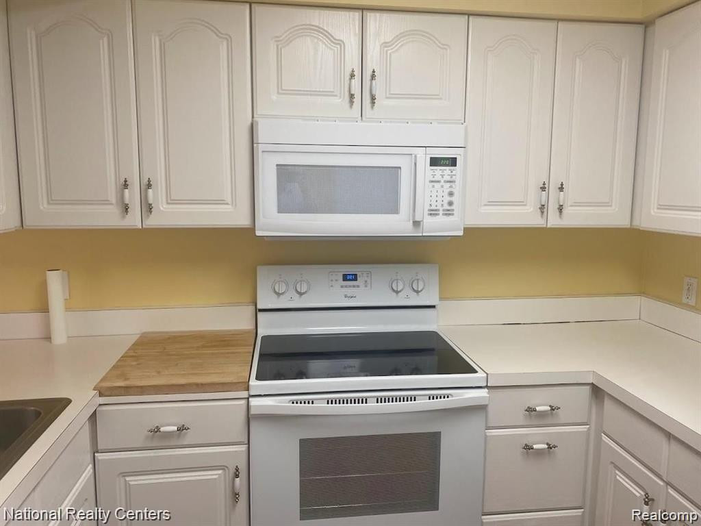 5223 POTOMAC Run N, West Bloomfield, MI — Photo 6
